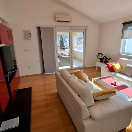 דירה Apartment More