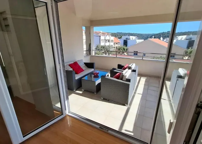 Apartment More