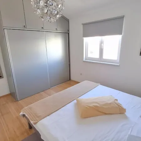 Apartment More 아파트 트로기르